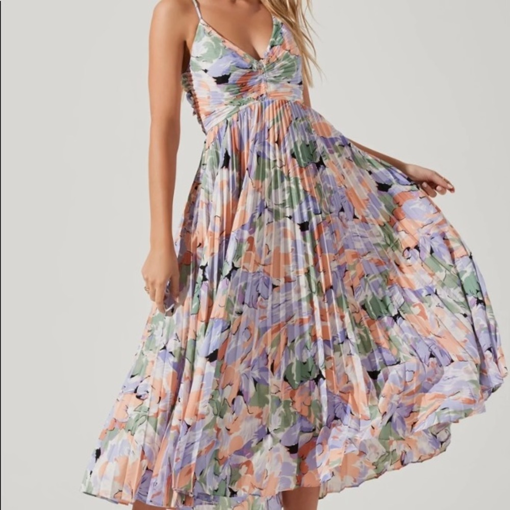 ASTR Blythe Floral Midi Dress